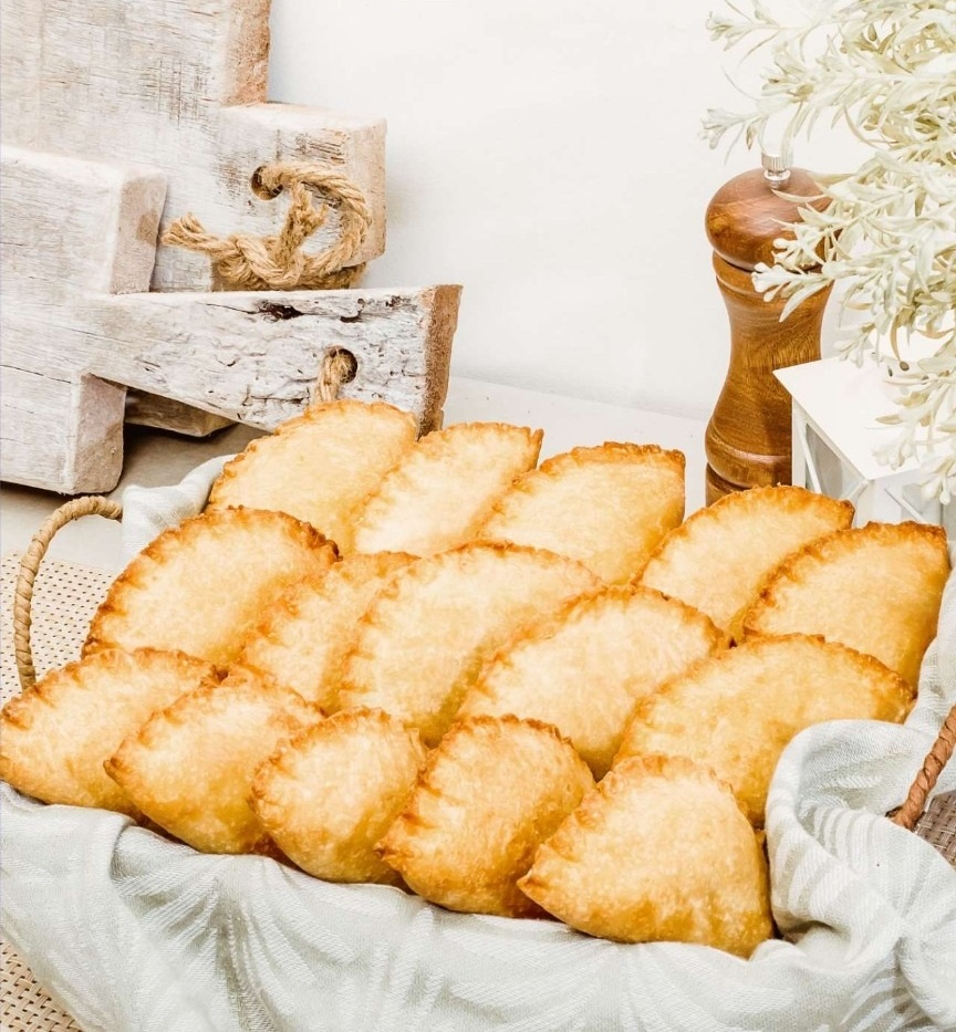 Image related to contacting Yaami Empanada